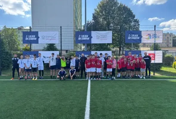 Turniej „Z Orlika na Stadion” w Bolesławcu – SP w Wądrożu Wielkim awansowała dalej