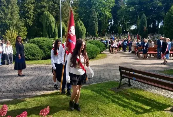 Bolesławiec oddał hołd Sybirakom. Uroczysty marsz na Cmentarzu Komunalnym