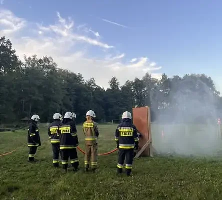 Strażacy z gminy Czastary szkolili się z gaszenia pożarów wewnętrznych
