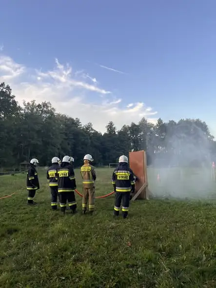 Strażacy z gminy Czastary szkolili się z gaszenia pożarów wewnętrznych