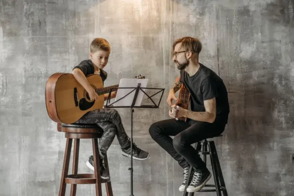 Gitarowe zajęcia grupowe w Gminnym Centrum Kultury w Bolesławcu – ruszają zapisy